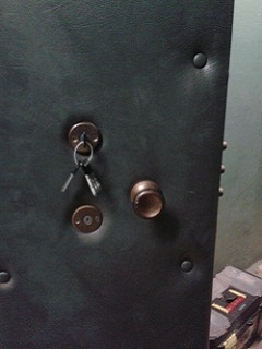 дверь Ягуар сторой модели замки и двери Ягуар